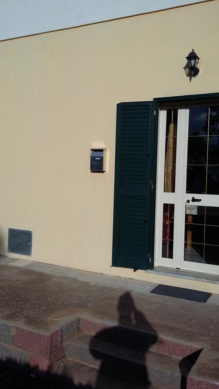 B&B Gli Ulivi SantʼAnna Arresi 外观 照片