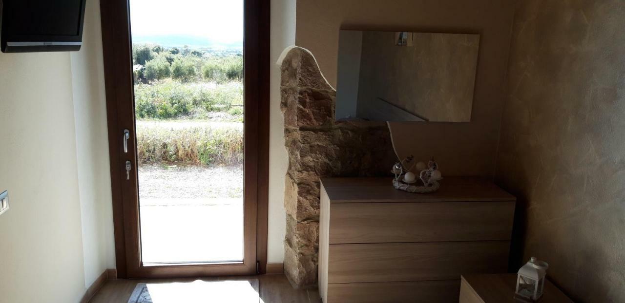 B&B Gli Ulivi SantʼAnna Arresi 外观 照片
