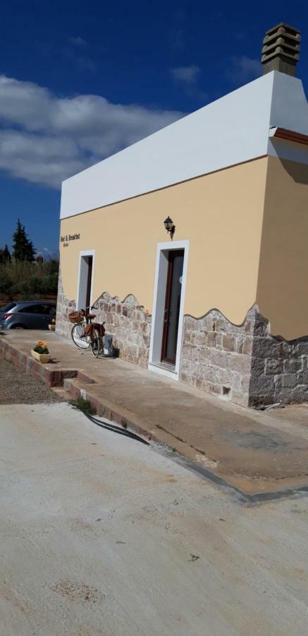 B&B Gli Ulivi SantʼAnna Arresi 外观 照片